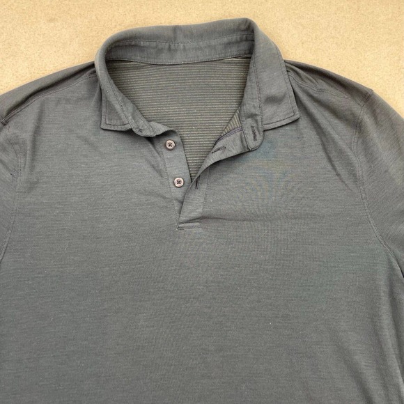 Lululemon Mens Activewear Polo Shirt Navy Blue Medium Short Sleeve Workout Golf - Picture 2 of 10